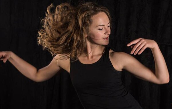 08-E-09-JUL-Black-Umbrella