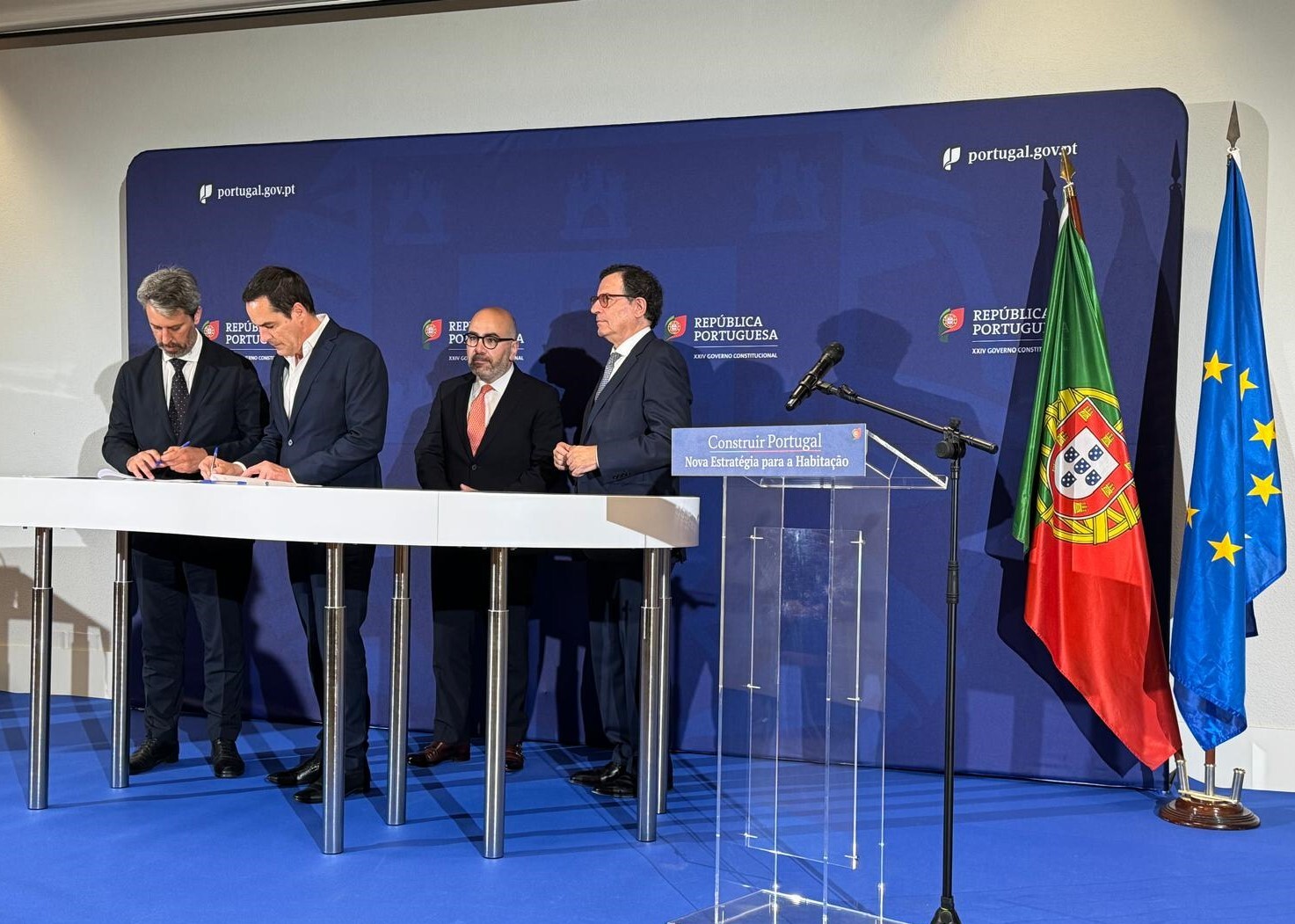 Câmara de Águeda assina contrato para área da Habitação