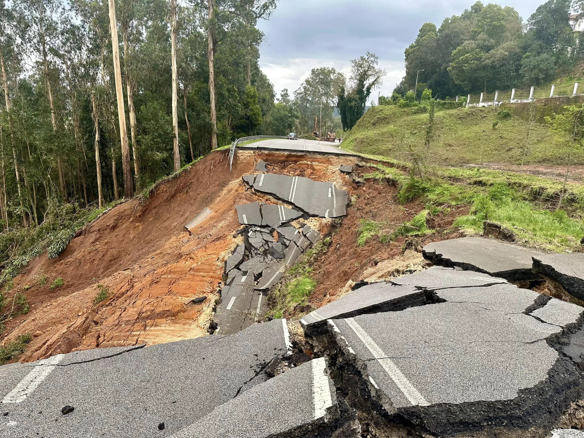 IP consigna empreitada de reconstrução de troço do IC2, em Serém