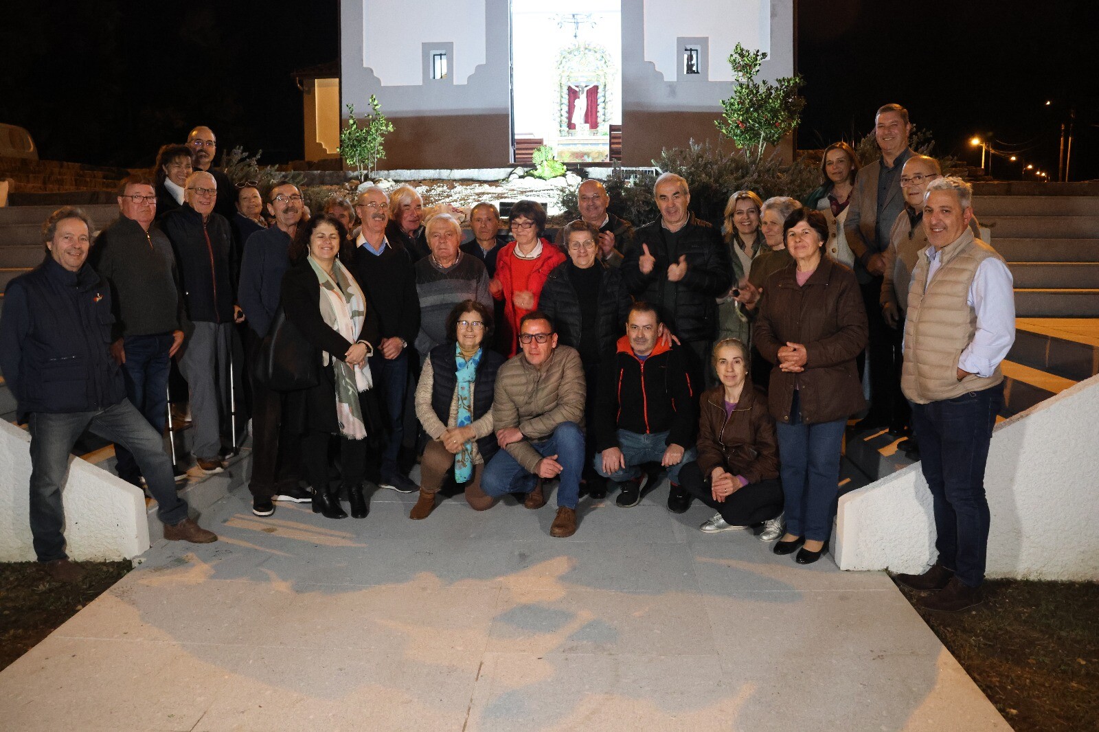 Escadaria do Senhor da Serra inaugurada no Raivo