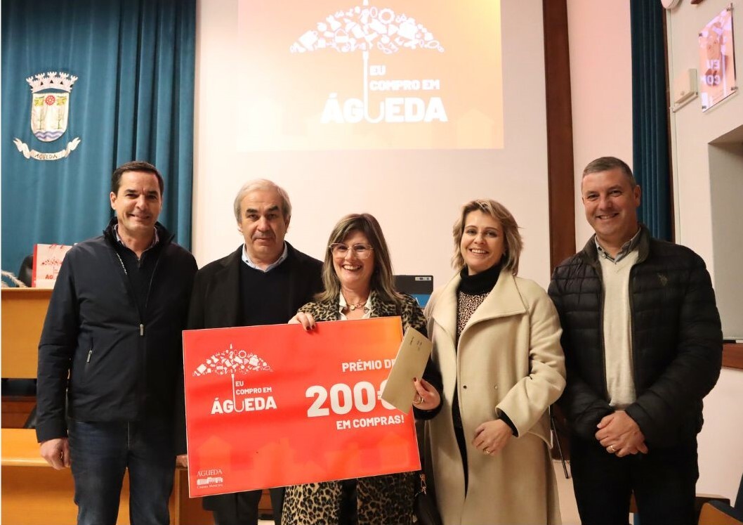 Fotografia de grupo - Compre em &Aacute;gueda